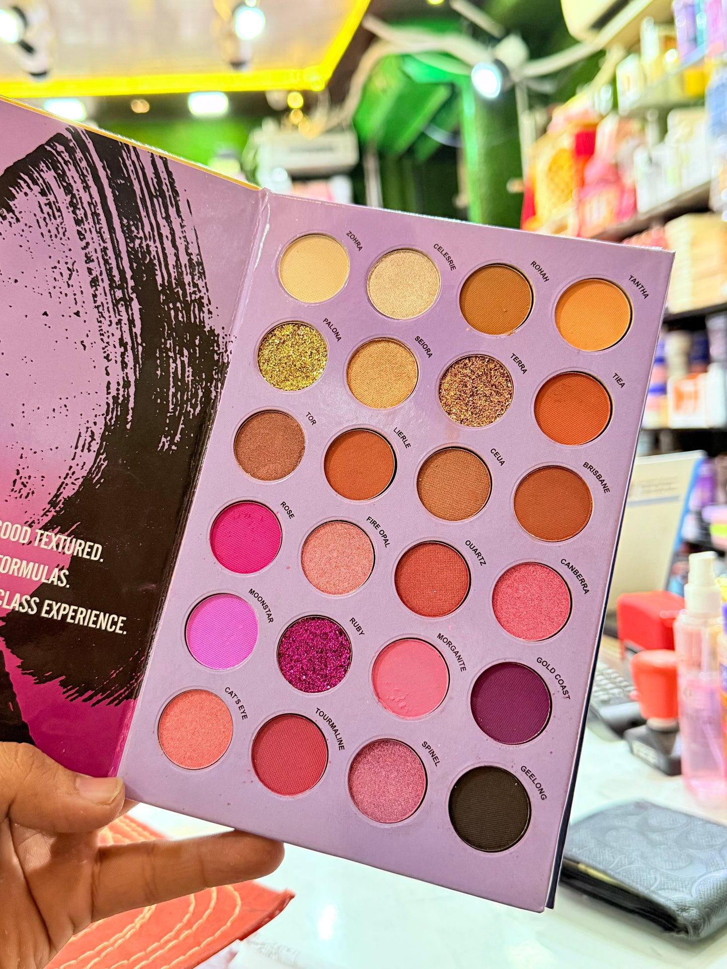 Color Book 3 Page Eyeshadow