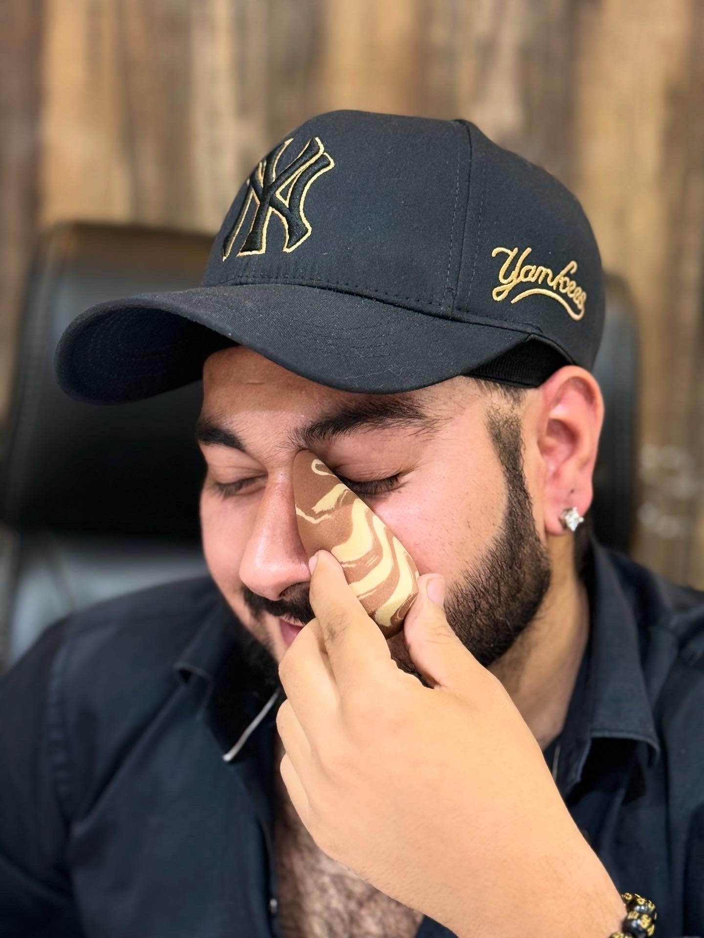 Ayori Pro Beauty Blender - By Sagansinghmakeup