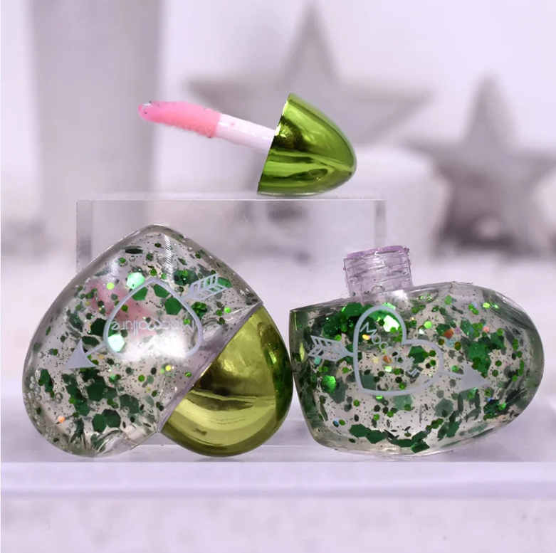Moisturizing and Hydrating Lip Gloss (Wholesale pack of 24pcs )Tint for Dry and Chapped Lips in Cute Heart-shaped Packaging- Multicolour Metallic-Finished Packaging