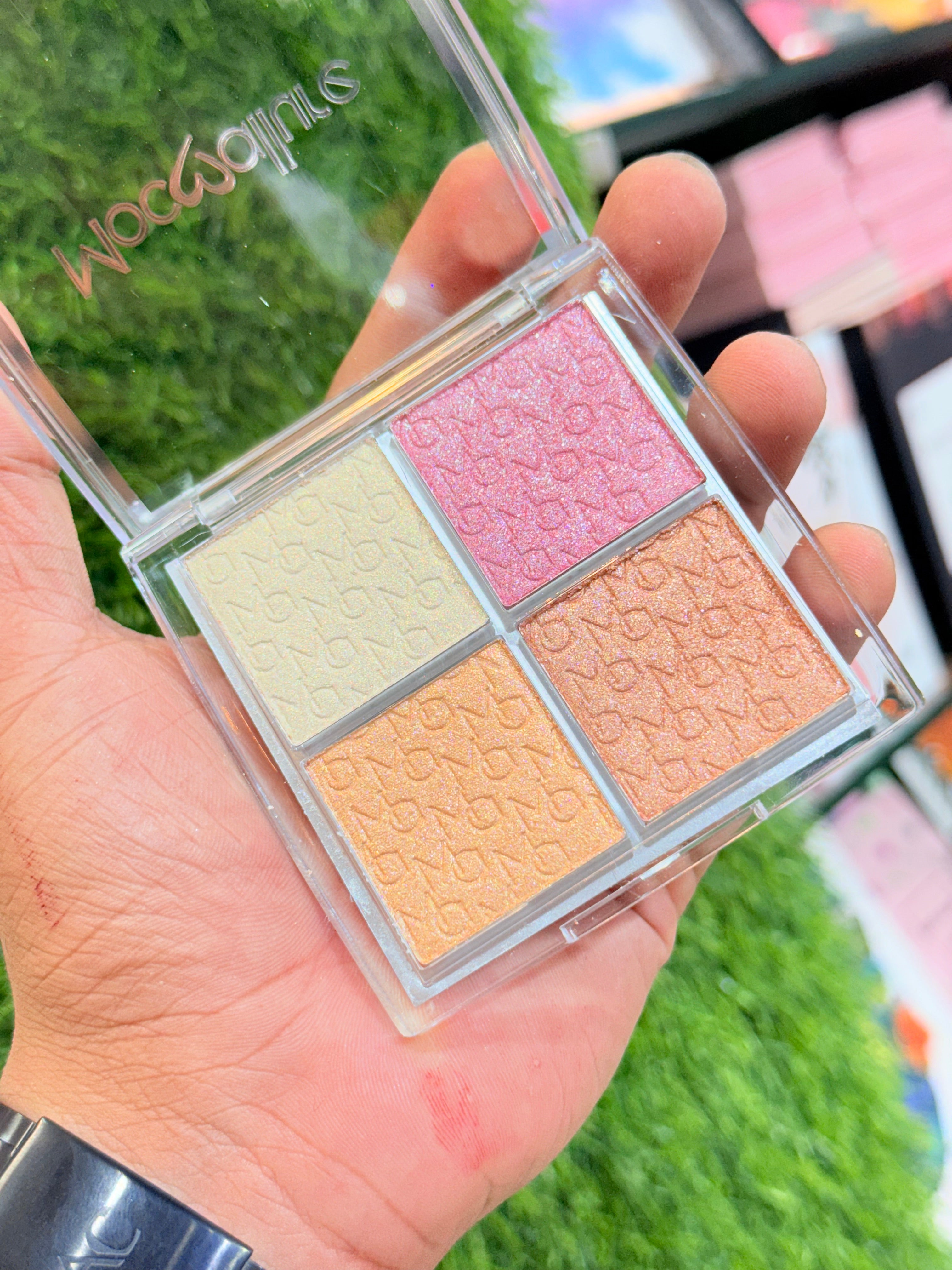 Moccallure Highlighter Pallete