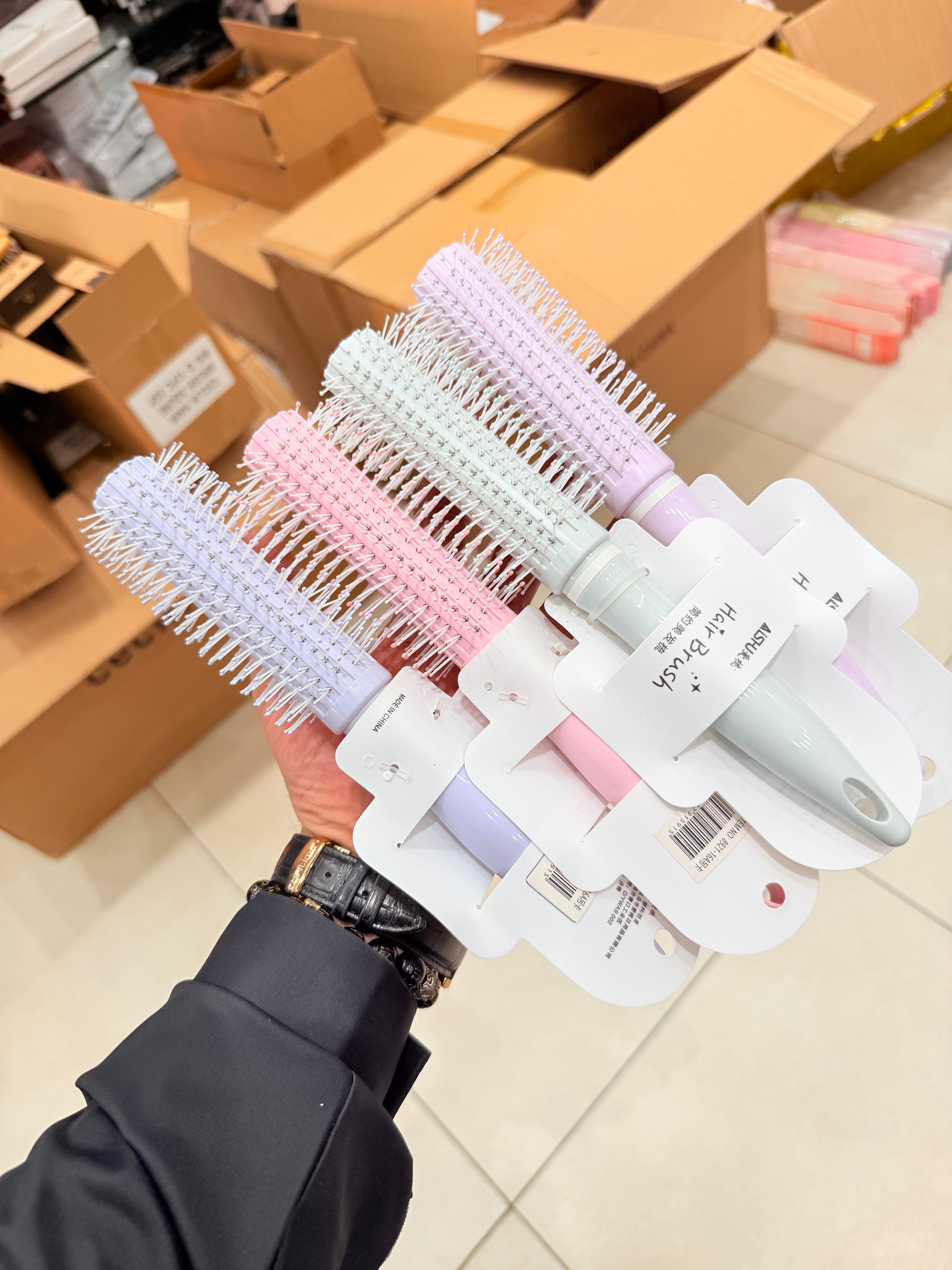 ✨ Pastel Round Hair Brush – Pack of 4 ✨