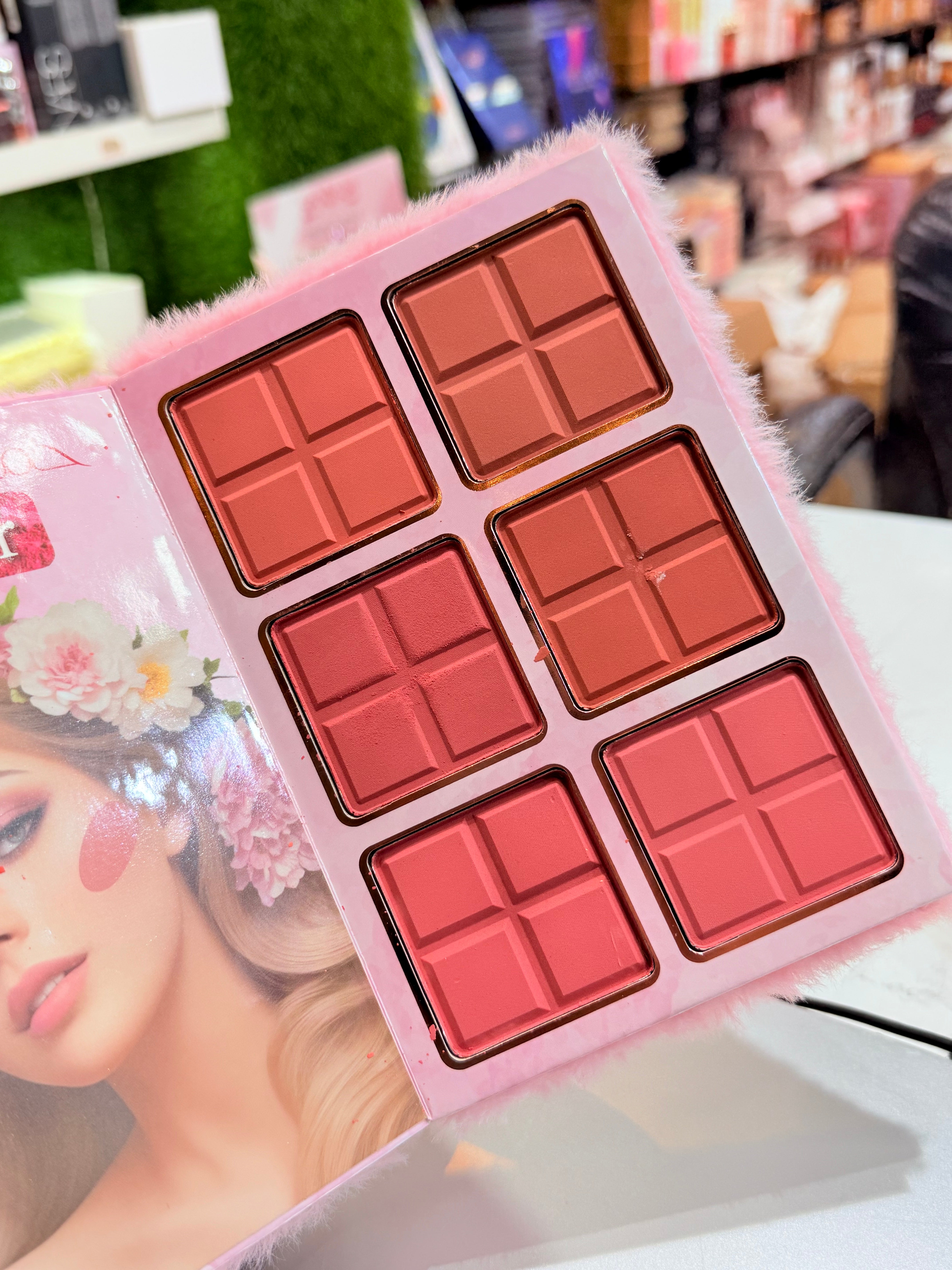 Cutest Kawaii Makeup Book - 5 Page