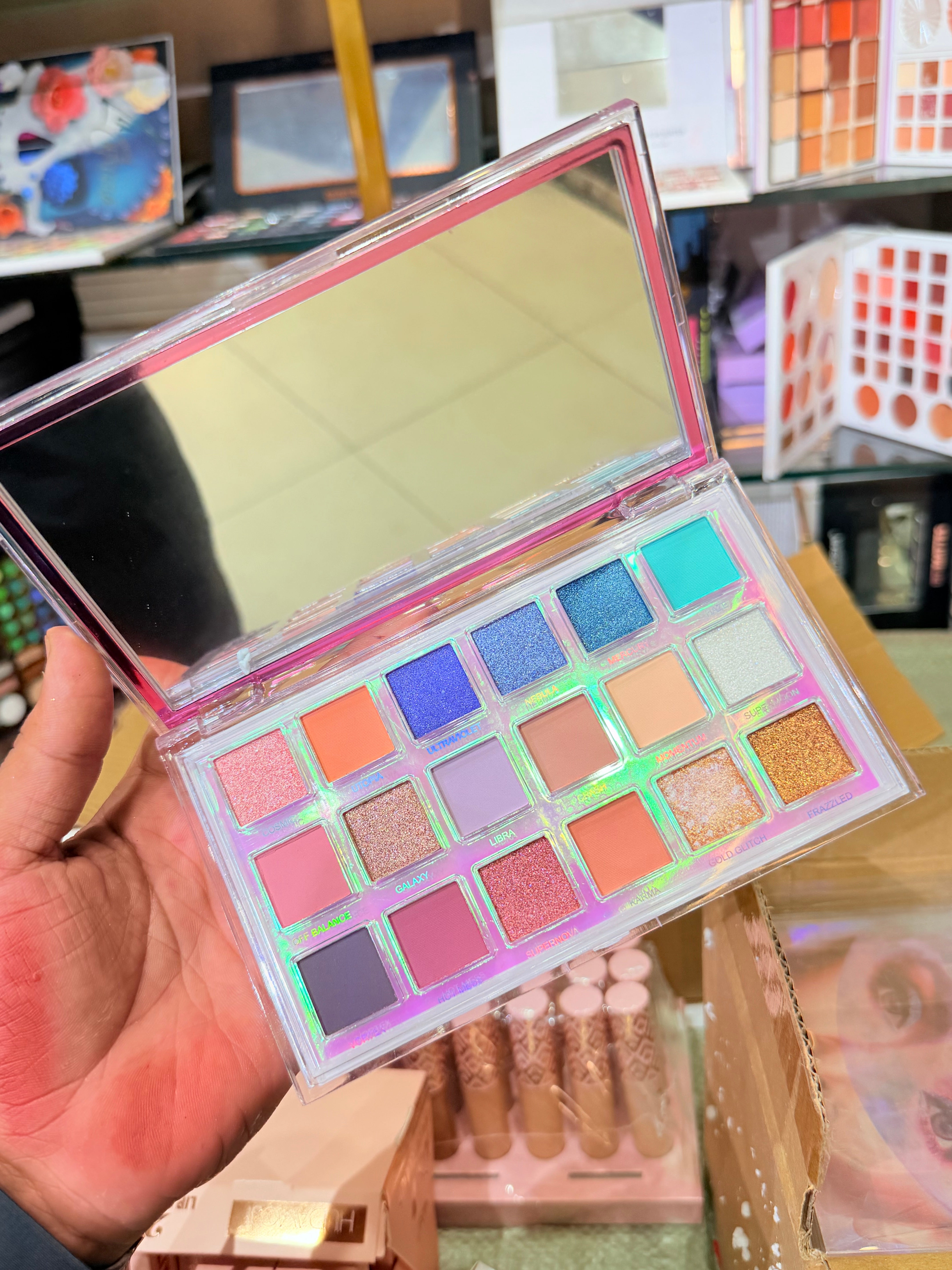 Hudamoji Mercury Retrograde Pro Makeup Eyeshadow Pallete - 18 Colors - Amazing Pigments - BEST DEAL LIMITED STOCK ONLY
