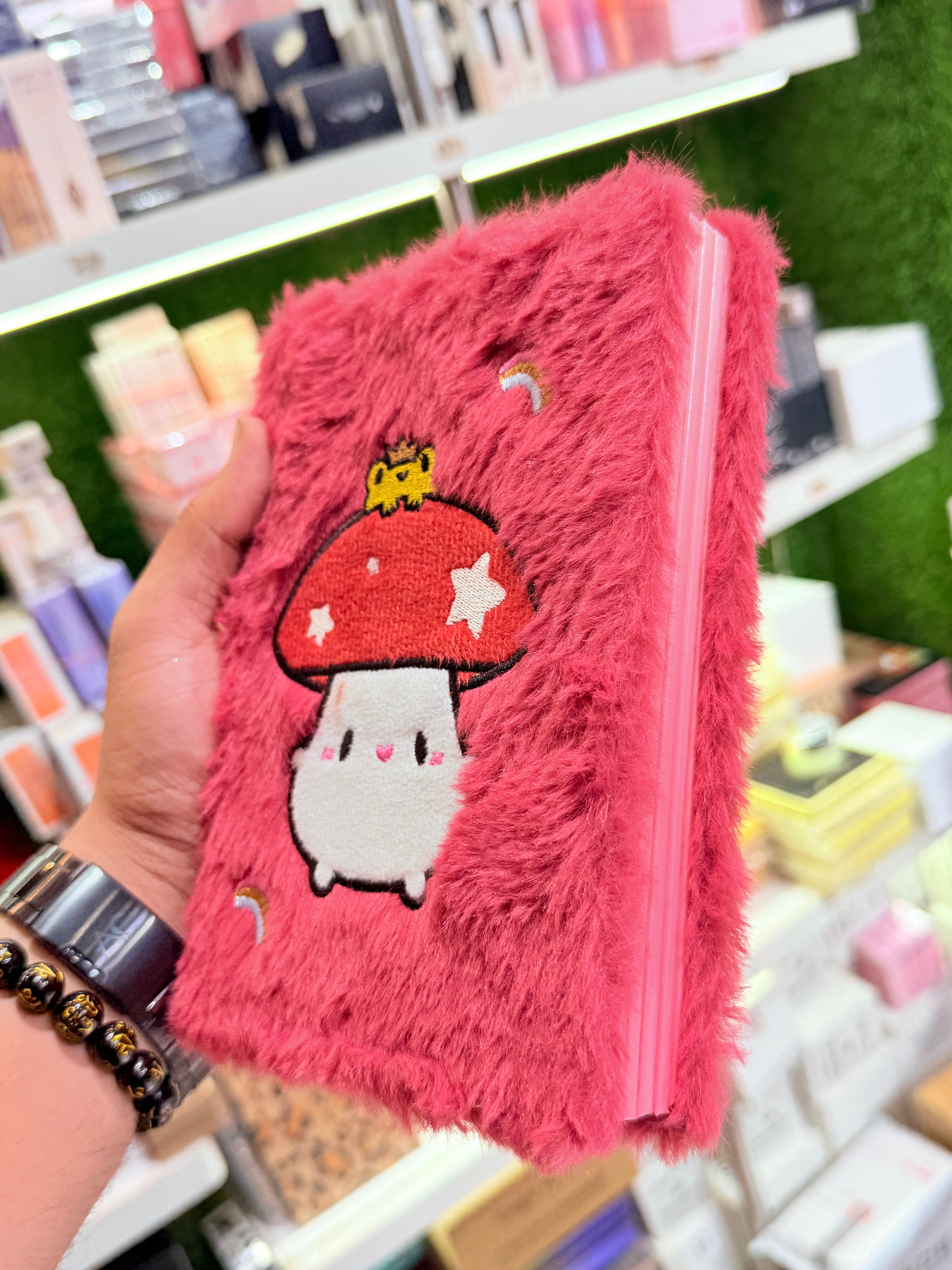 Reddish Cutest Kawaii Makeup Book - 5 Page