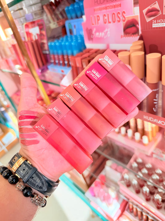 HUDAMOJI Lip Gloss Smootch Set of 6 – Ultra Glossy Long Lasting Shades | Unbelievable Price ₹799