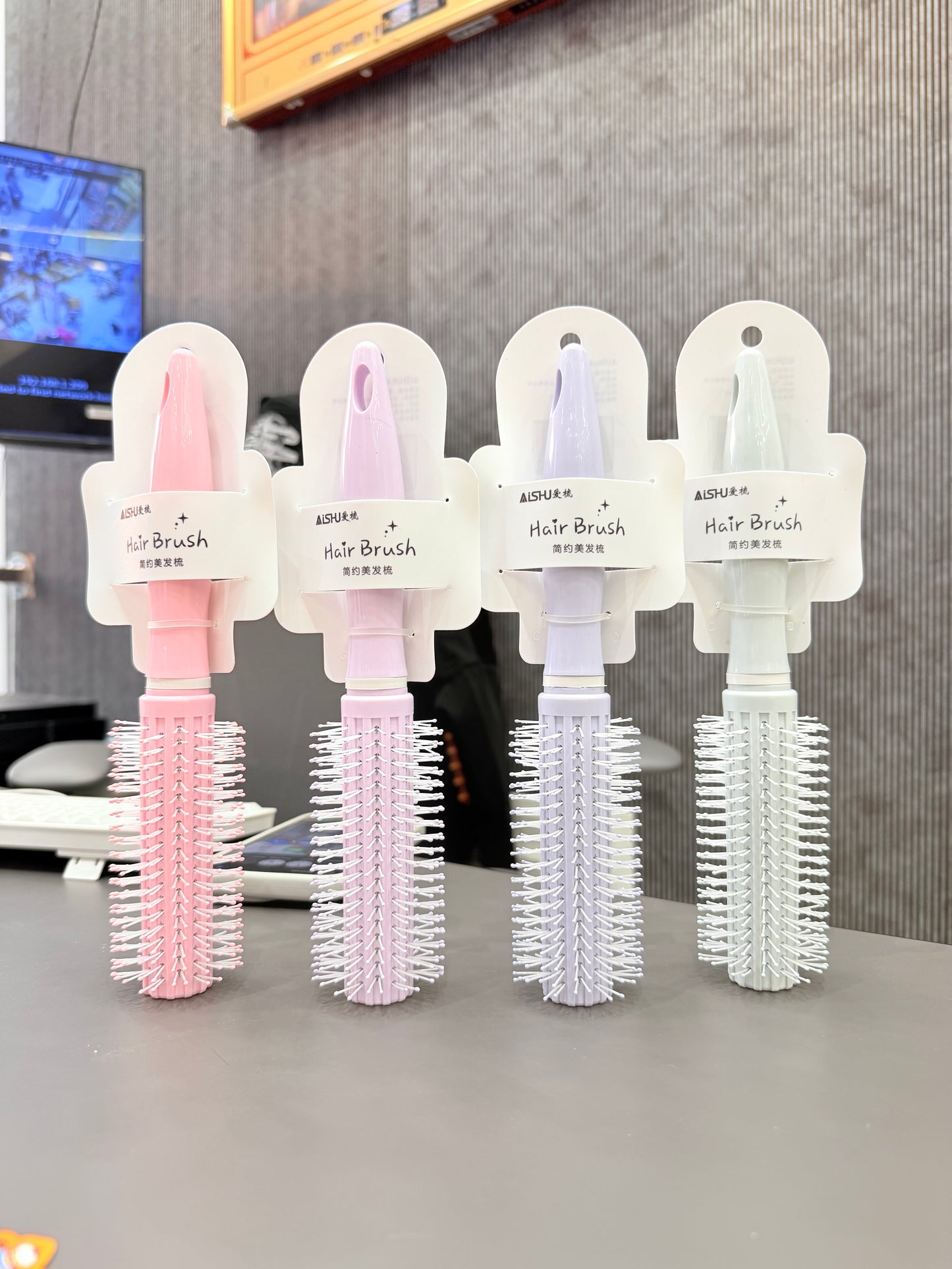 ✨ Pastel Round Hair Brush – Pack of 4 ✨