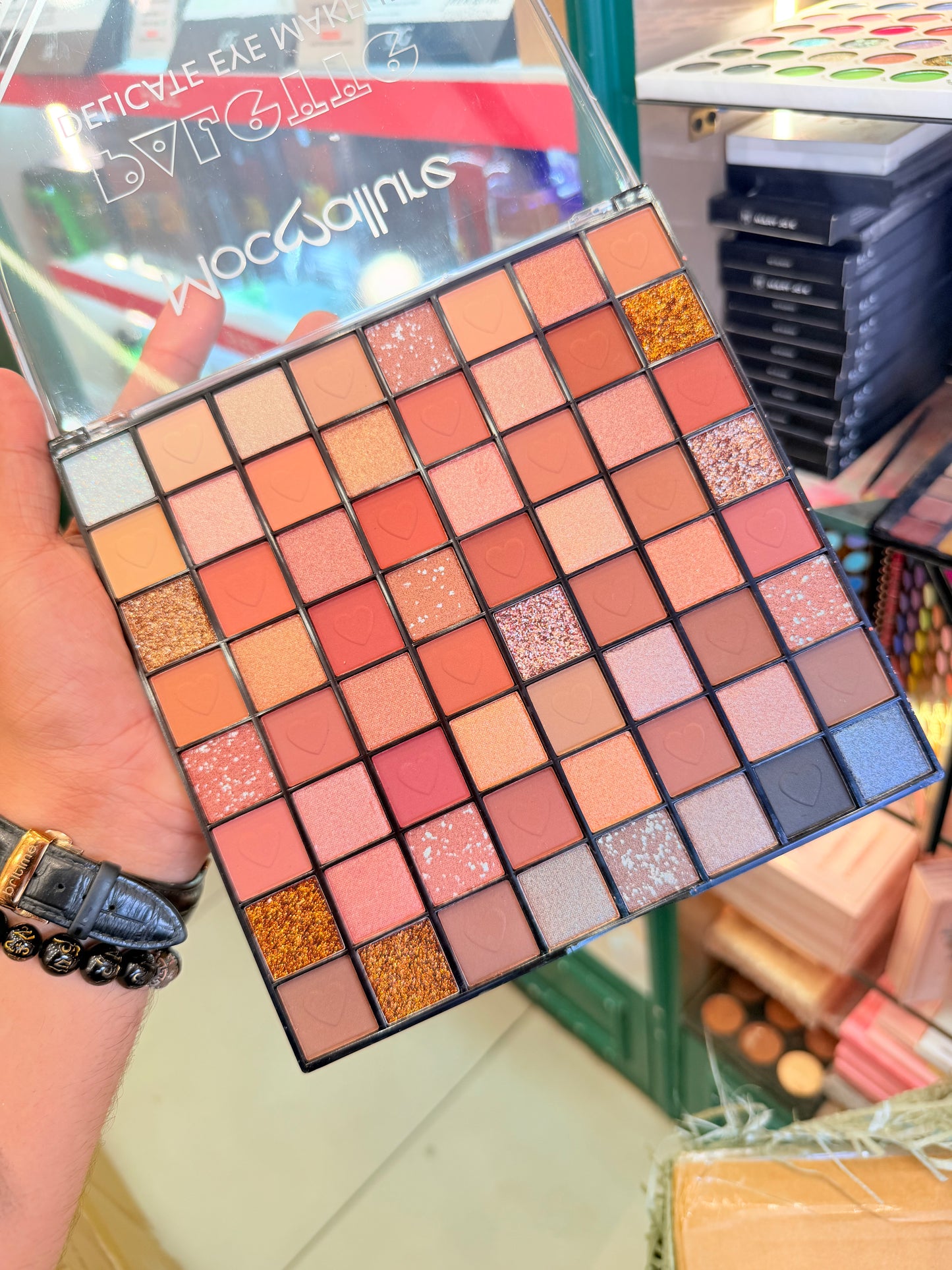 64 COLORS NUDE EYESHADOW - WOMENS DAY DEAL!