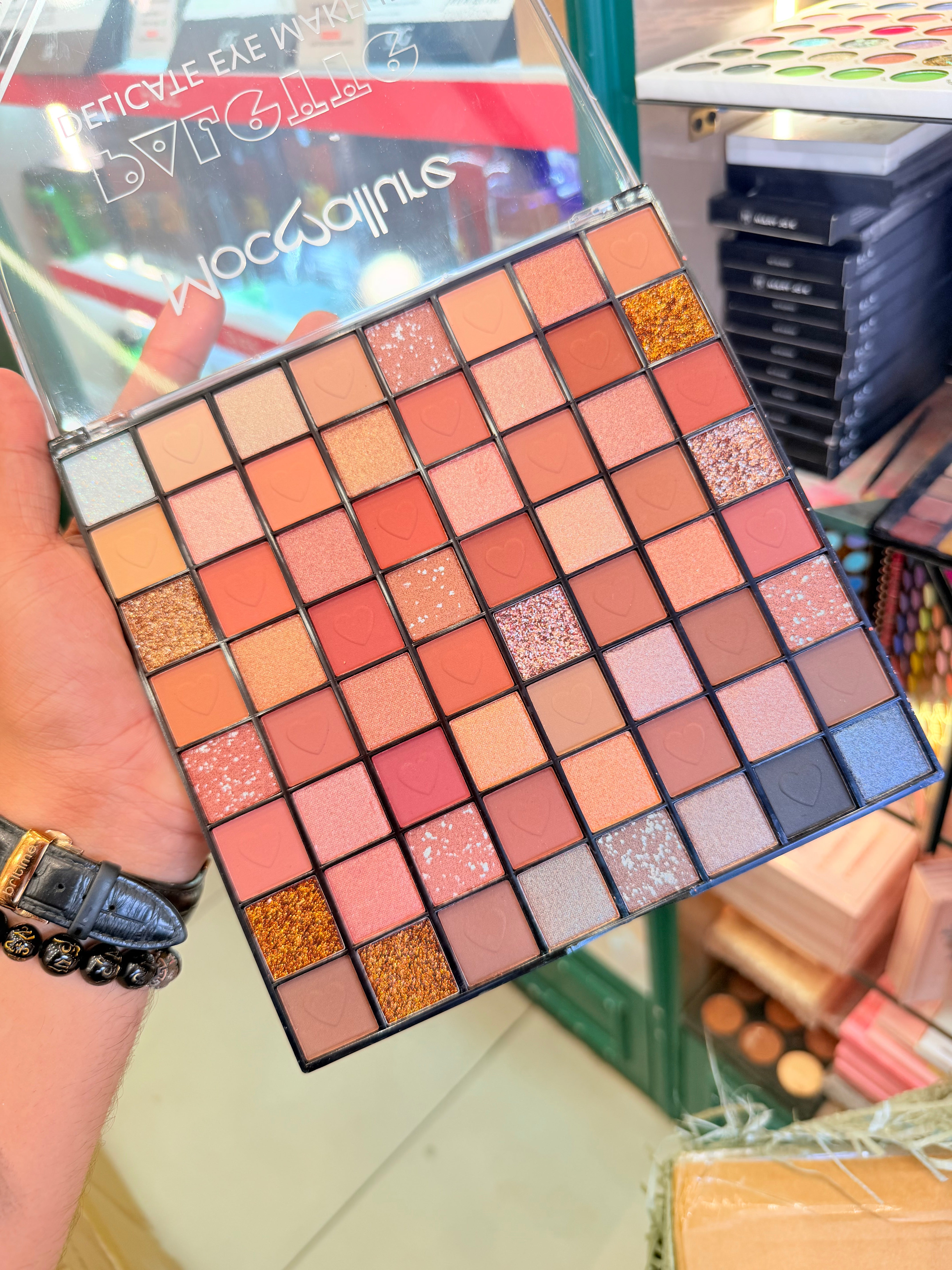 64 COLORS NUDE EYESHADOW - WOMENS DAY DEAL!