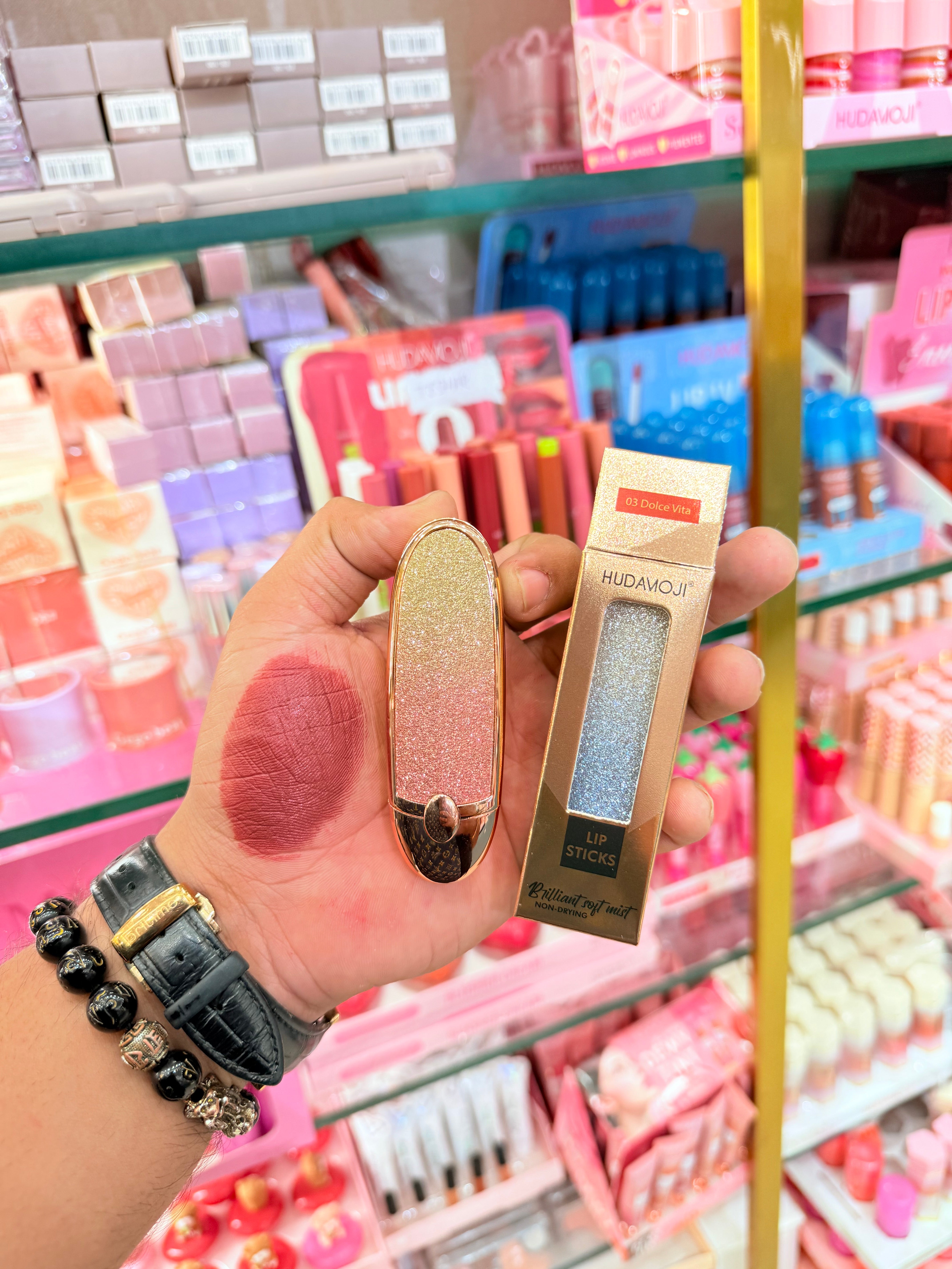 Hudamoji Diamond Glow Lipstick – Lucky Mirror Edition (Only If You’re Lucky!)