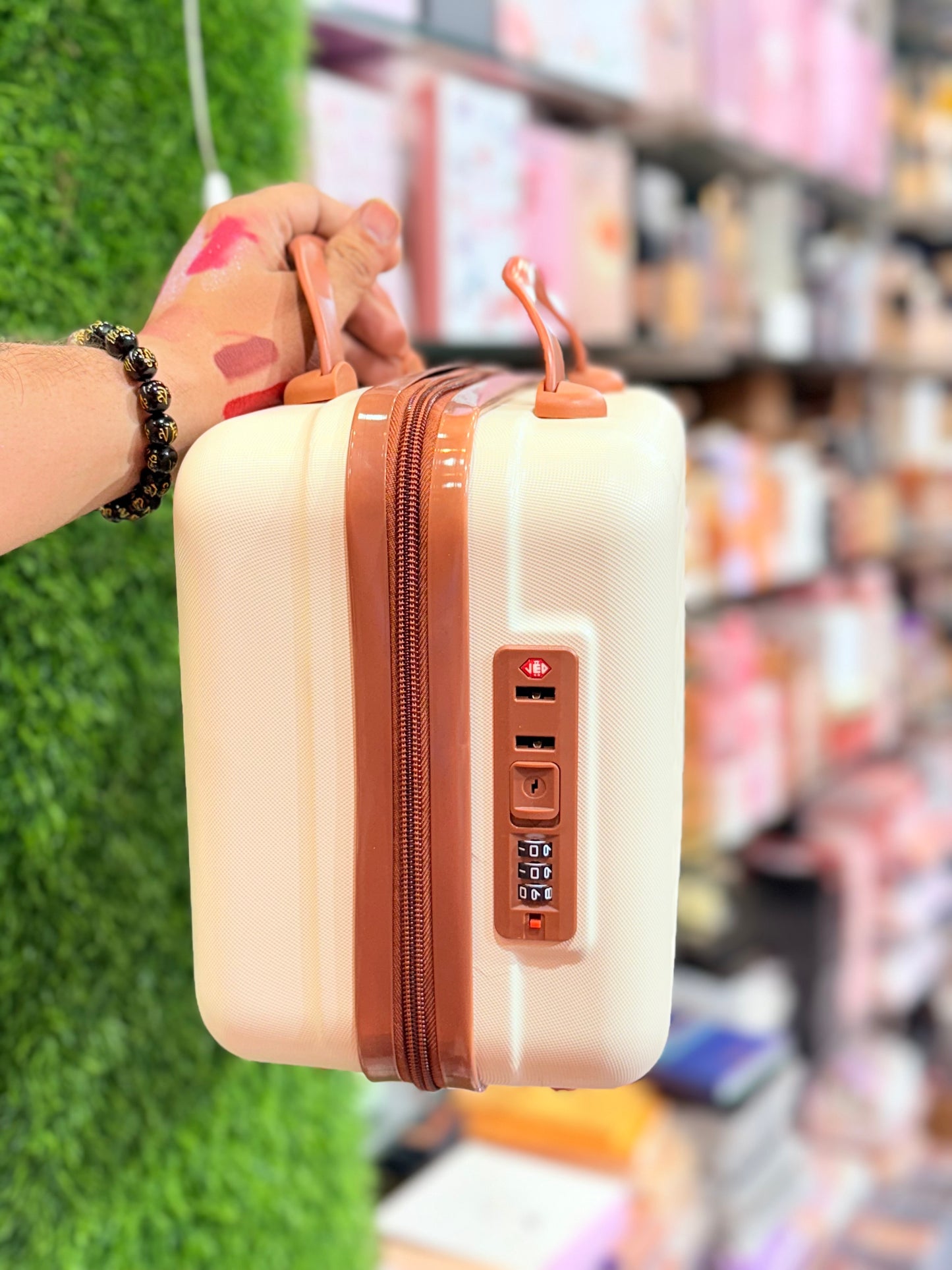 Kawaii Makeup Vanity - With Numeric Lock
