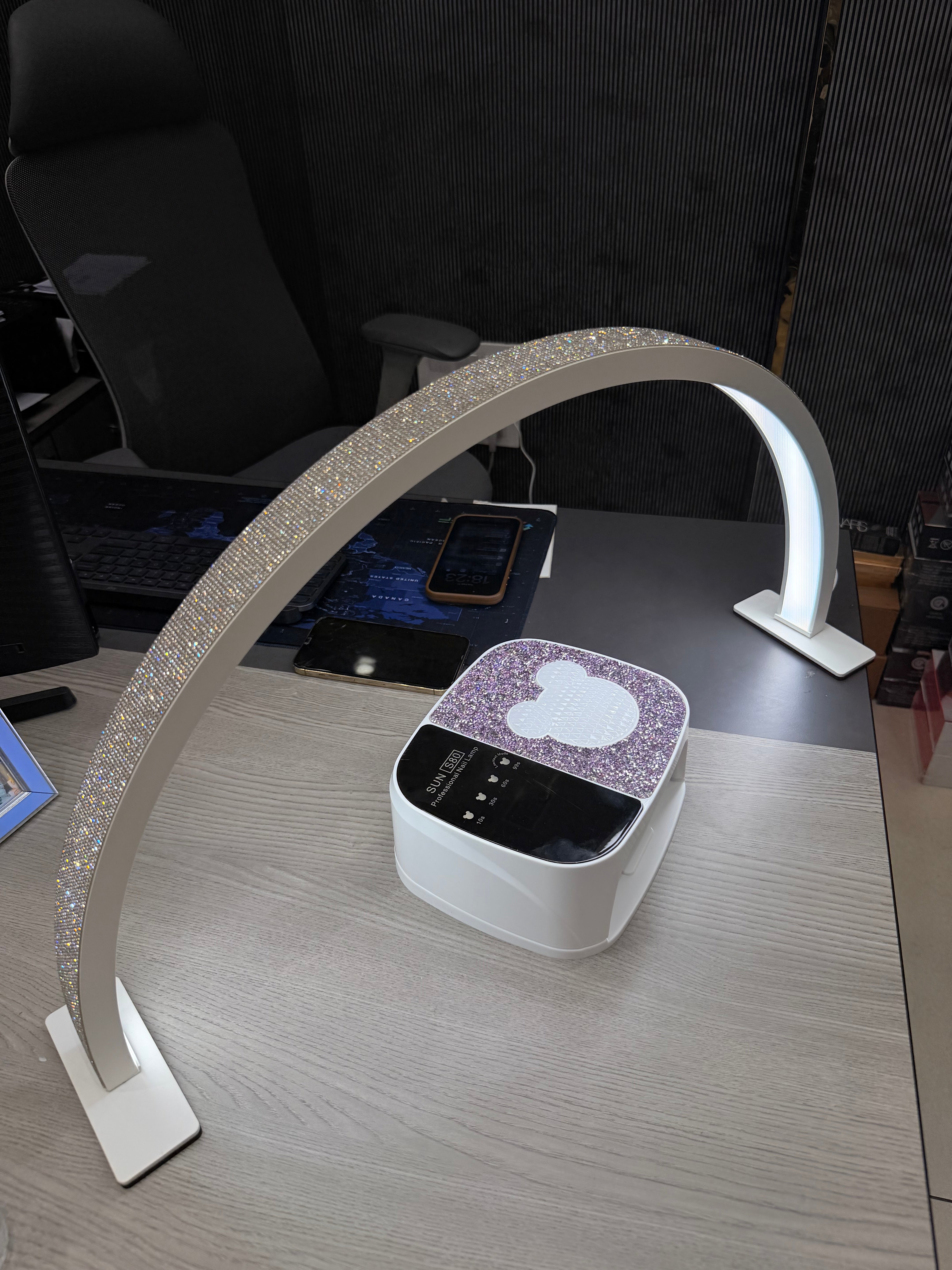 Professional Nail Studio Setup – 168W UV/LED Lamp with Moonlight 75CMS Desk Lamp | Premium Salon Equipment