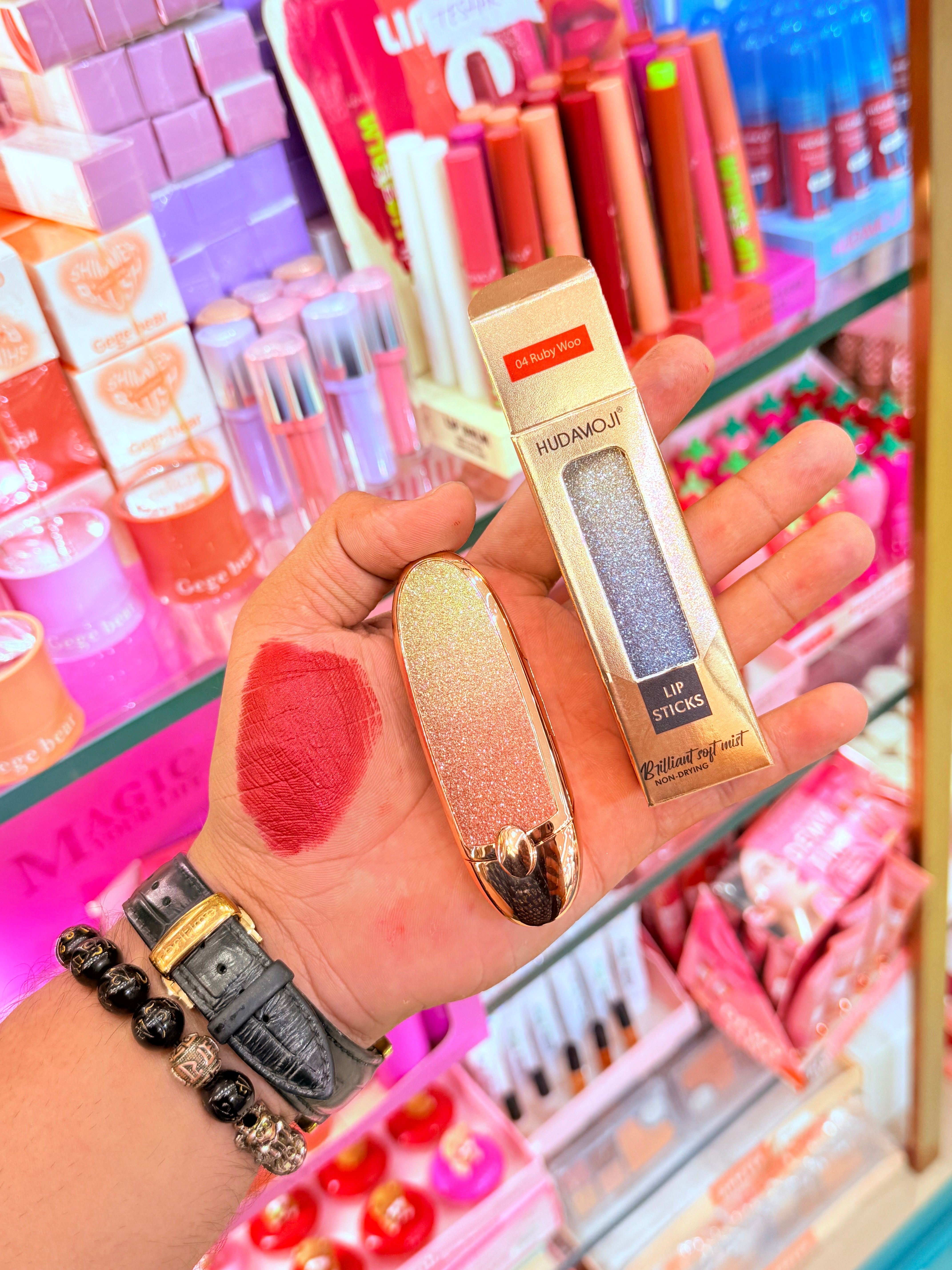 Hudamoji Diamond Glow Lipstick – Lucky Mirror Edition (Only If You’re Lucky!)