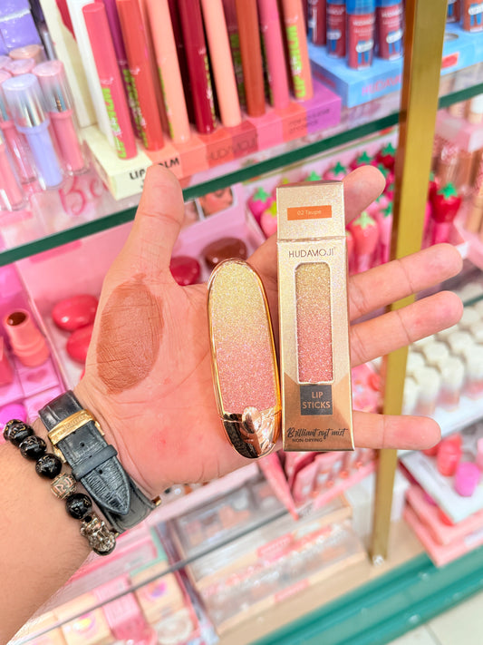 Hudamoji Diamond Glow Lipstick – Lucky Mirror Edition (Only If You’re Lucky!)