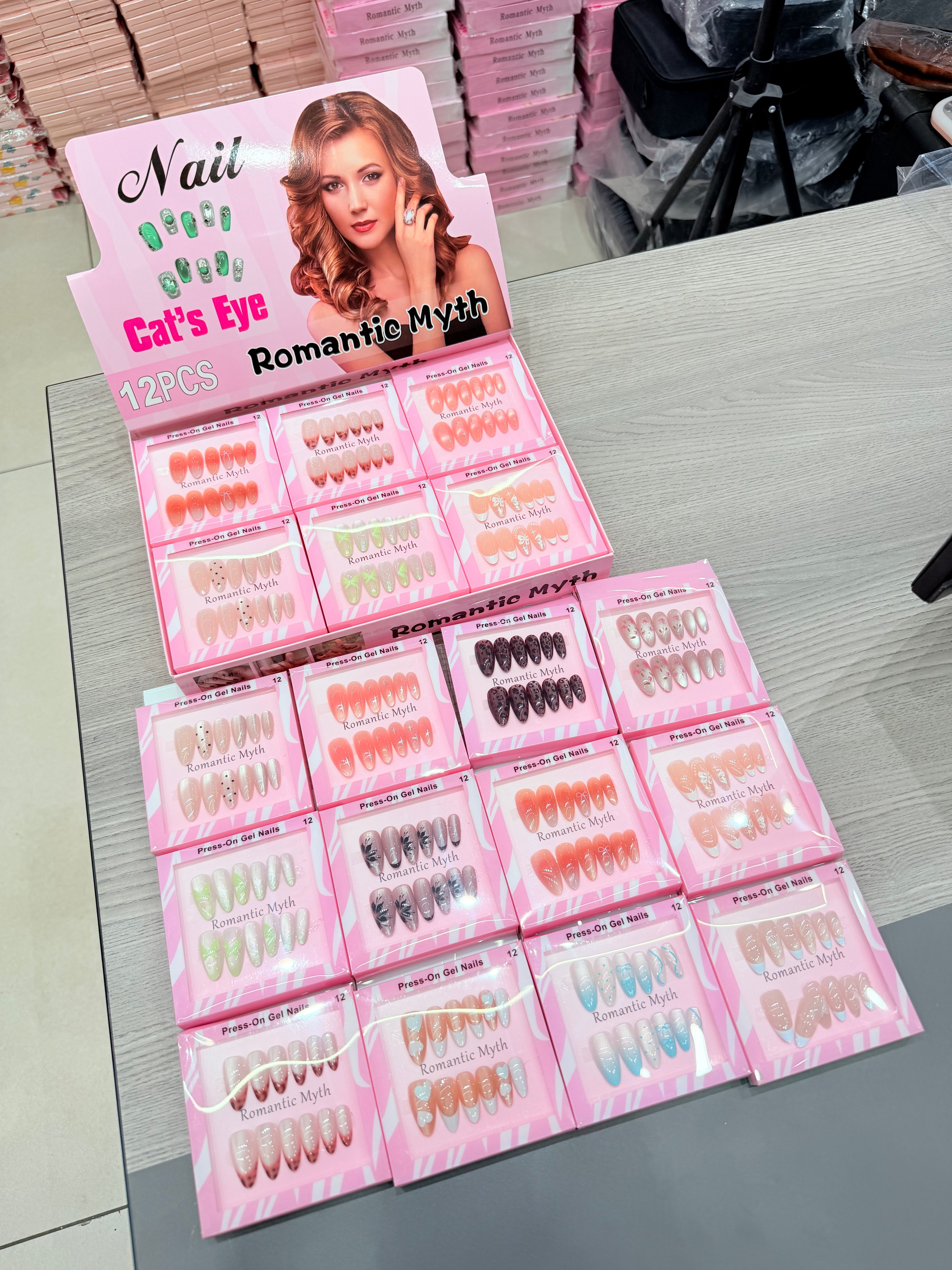 New Catt Eye Nailss Wholesale Pack 12pcs