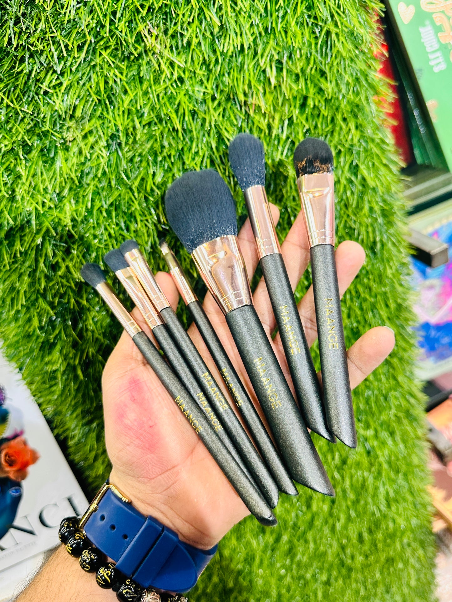 Maange 7pc Pro Brush Set (High Quality)