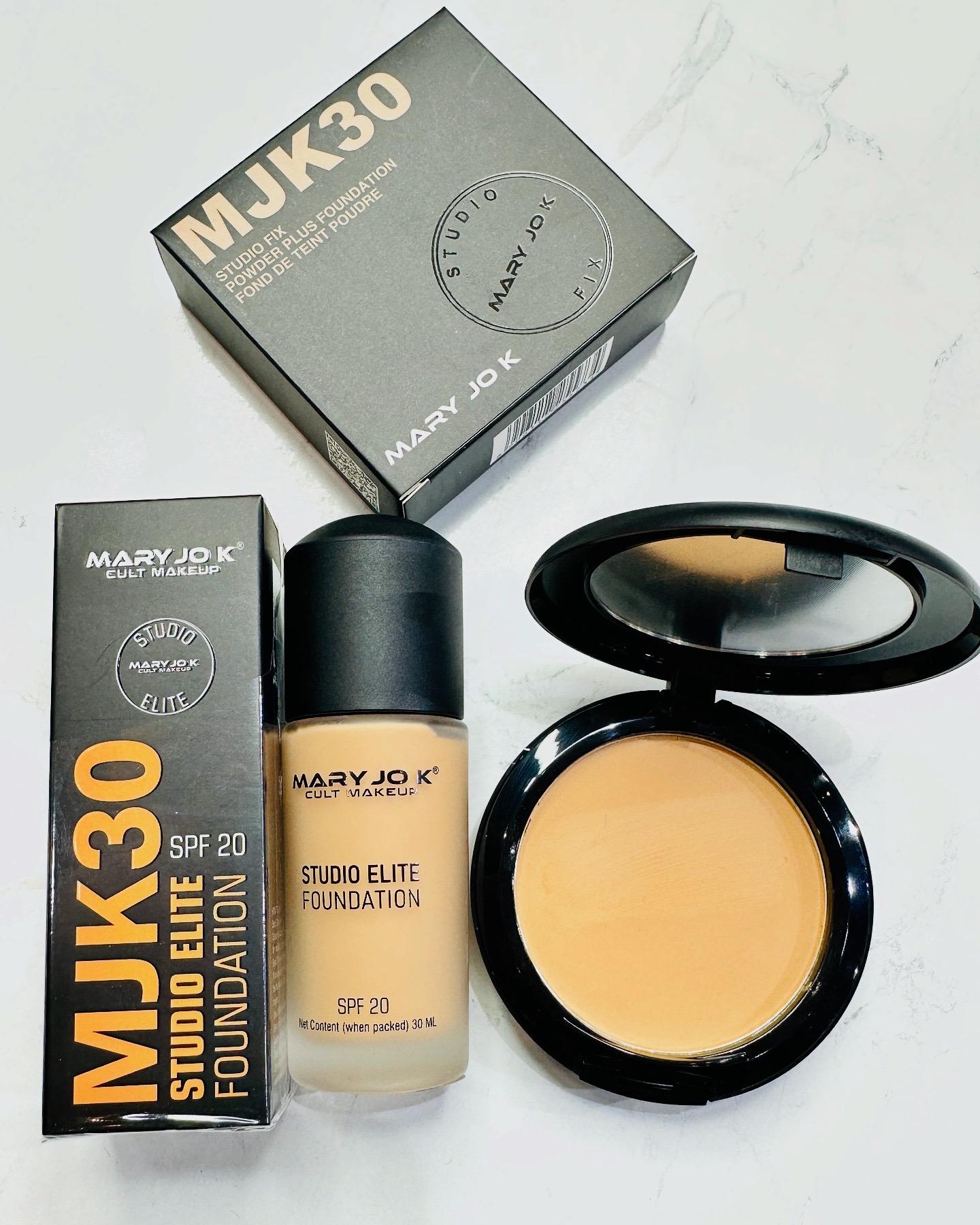 MARY JO K MAKEUP COMBO (1 Studio Compact Powder, 1 Studio Foundation, 1 Wrist Makeup Mixing Pallete)