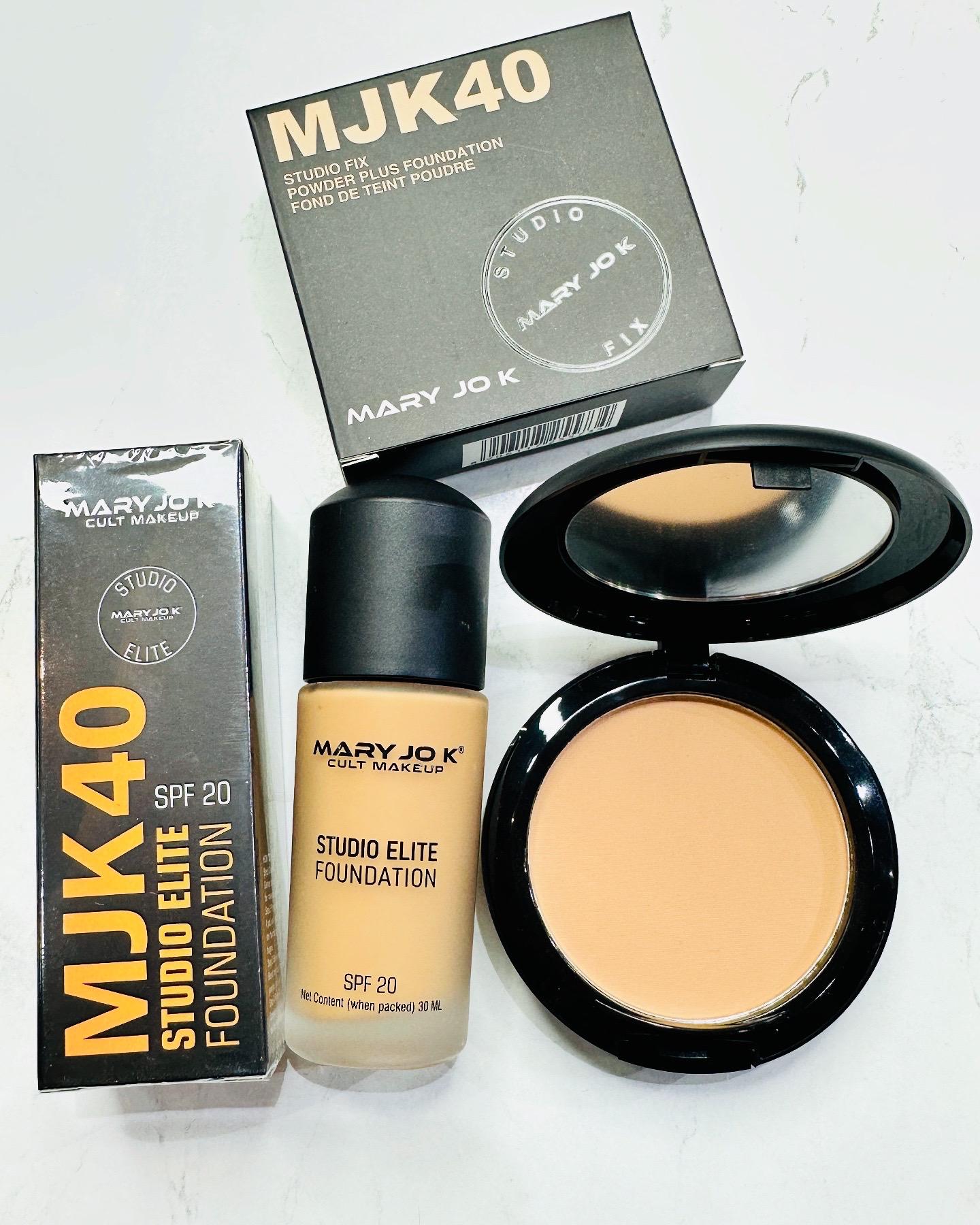 MARY JO K MAKEUP COMBO (1 Studio Compact Powder, 1 Studio Foundation, 1 Wrist Makeup Mixing Pallete)