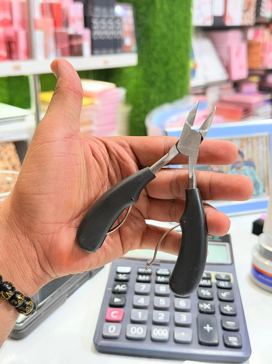 Professional Cuticle Nipper with Comfort Grip Handle