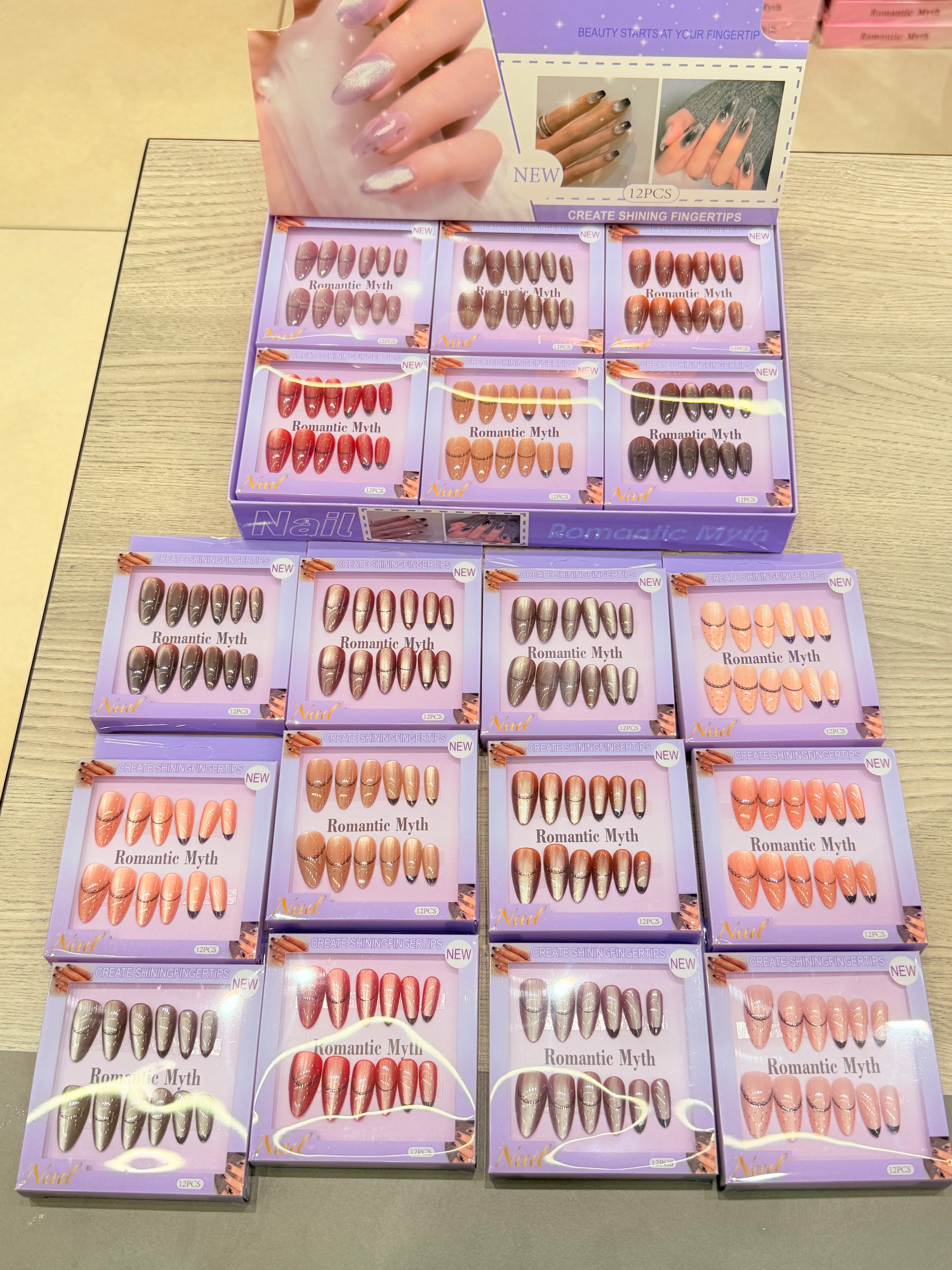 New Cat Eye Nails Wholesale Pack 12pcs