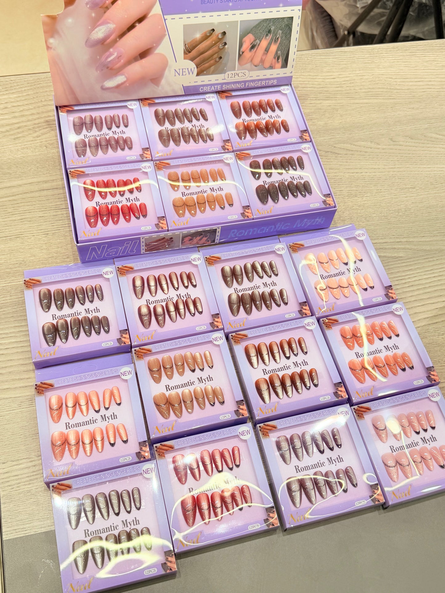 New Cat Eye Nails Wholesale Pack 12pcs