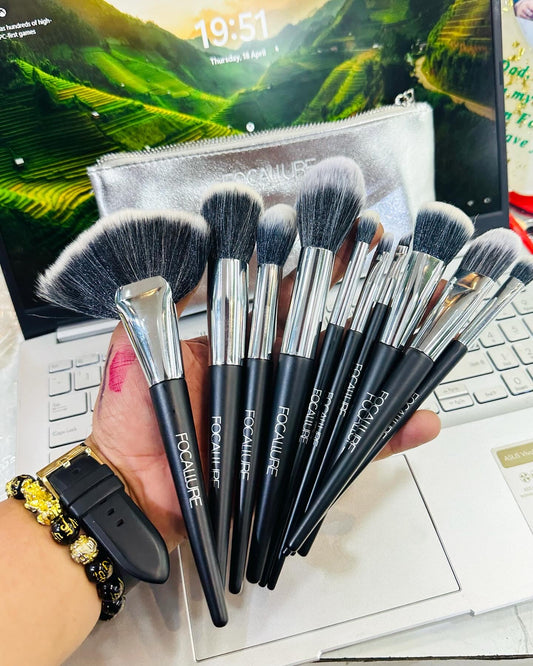 FOCALLURE Beauty Professional 10 Pcs Brush Set for Makeup Kit for Girls/Women with Bag