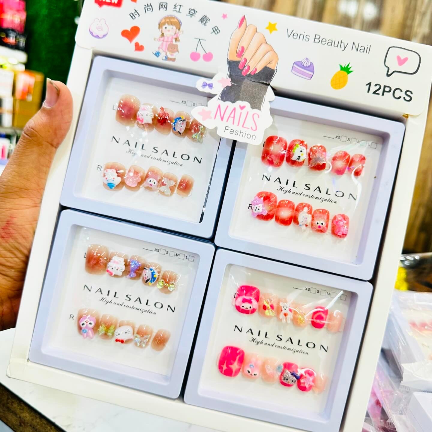 KAWAII NAILS (SET OF 12)