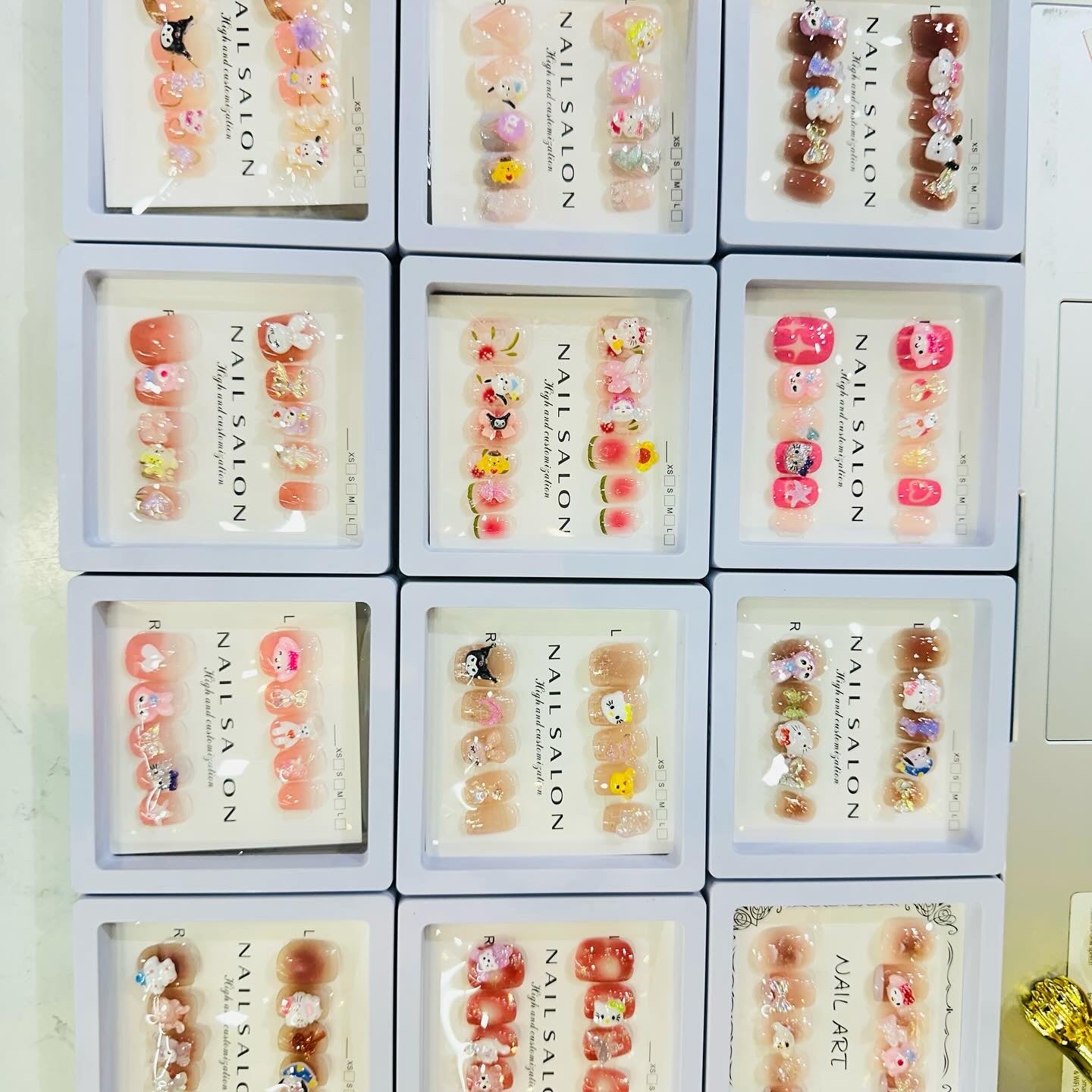 KAWAII NAILS (SET OF 12)