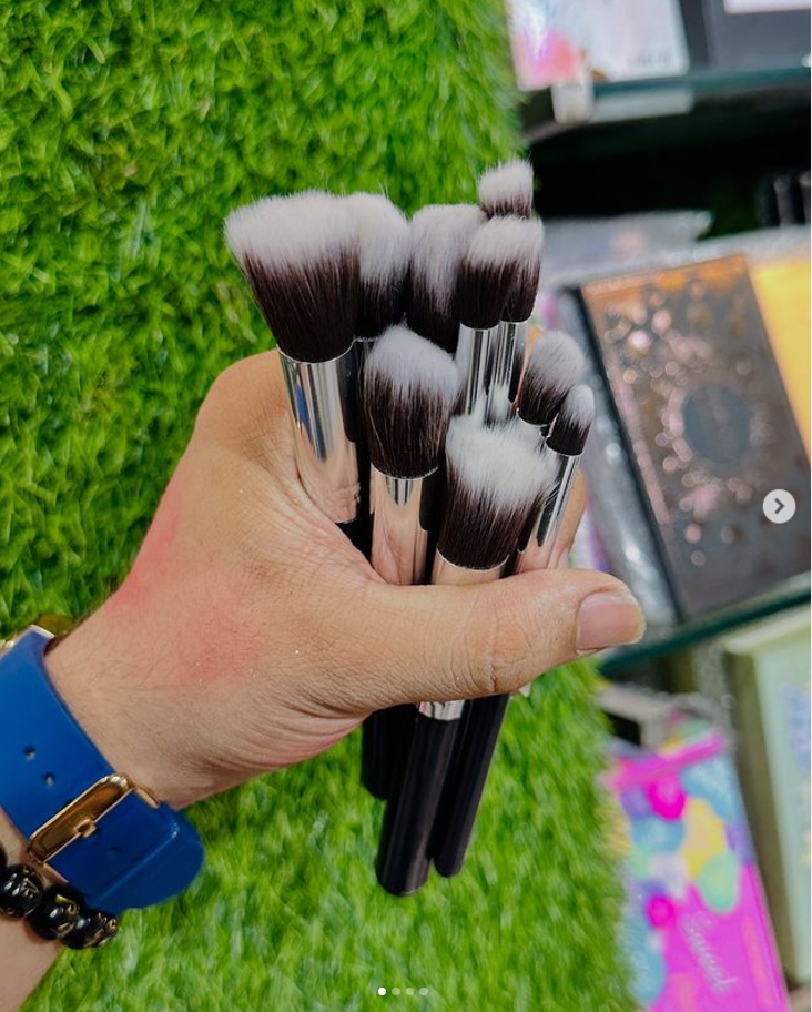 10pcs Kabuki Brush Set