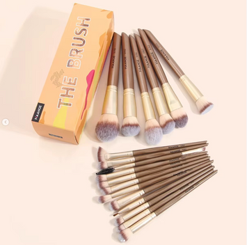 Maange Beginner Makeup Artist Brush Set (18 Pcs) – Best for Personal & Practice Use