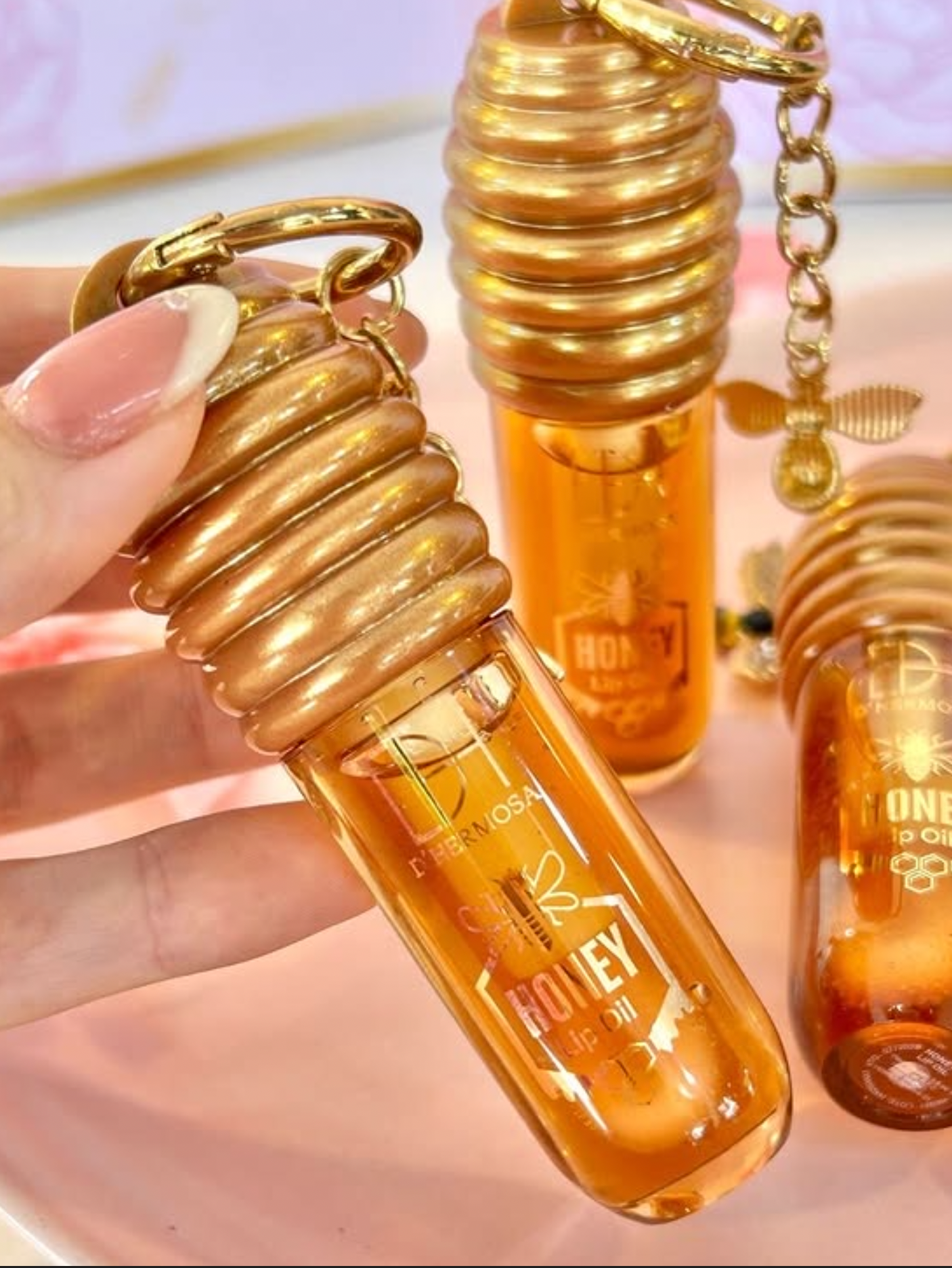 Honey Lip Oil Gloss Keychain – Pack of 24 PCS 🍯💋 | Hydrating Gloss (Wholesale)