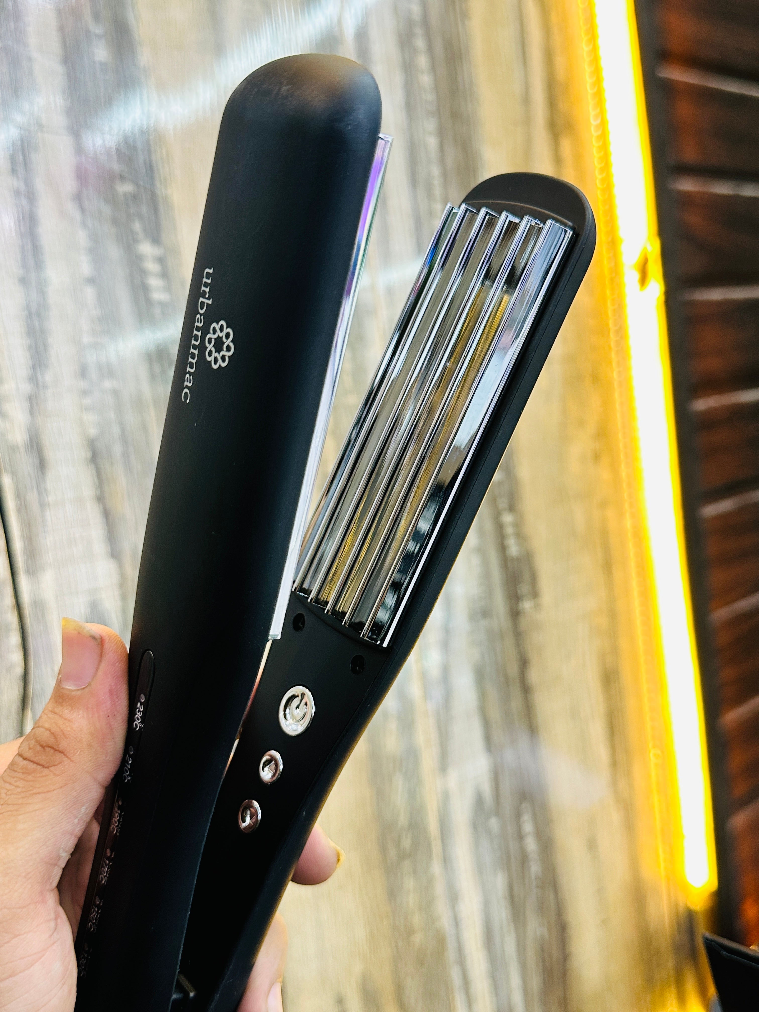 Skinplus Professional Titanium Hair Crimper (ONE YEAR WARRANTY) - 2Mtr Wire